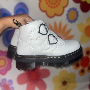 White devon heart Dr.martens